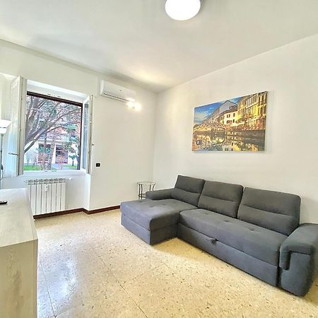 Apartament Navigli Style, Tra Metropolitana Famagosta, Comfort E Modernita Mediolan Zewnętrze zdjęcie