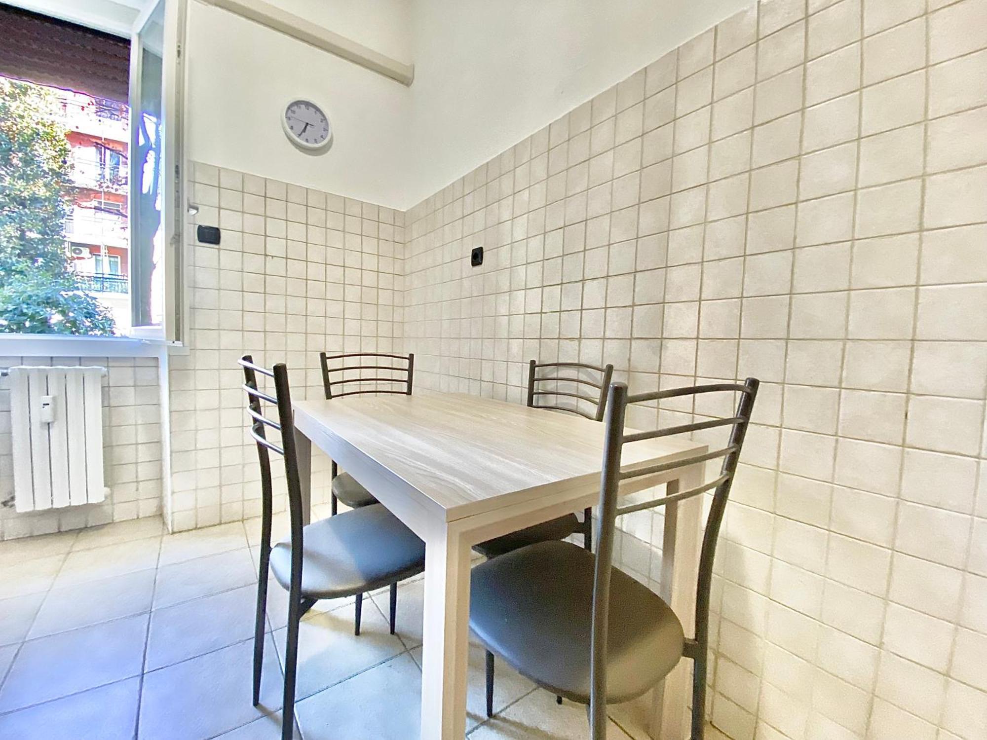 Apartament Navigli Style, Tra Metropolitana Famagosta, Comfort E Modernita Mediolan Zewnętrze zdjęcie