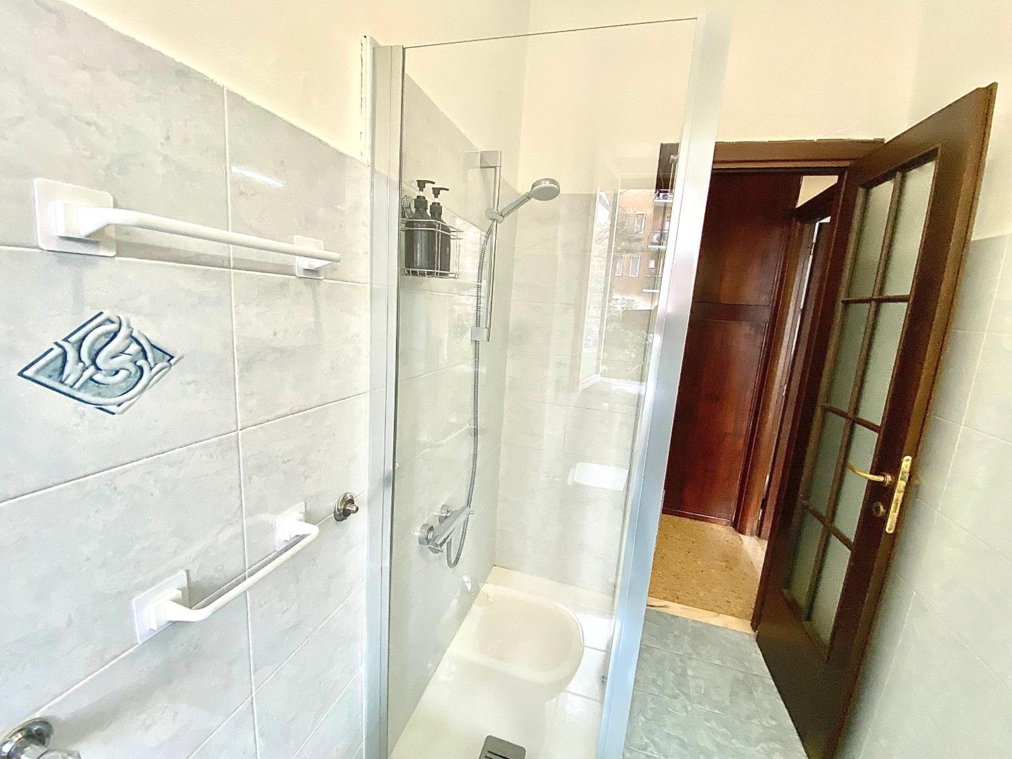 Apartament Navigli Style, Tra Metropolitana Famagosta, Comfort E Modernita Mediolan Zewnętrze zdjęcie