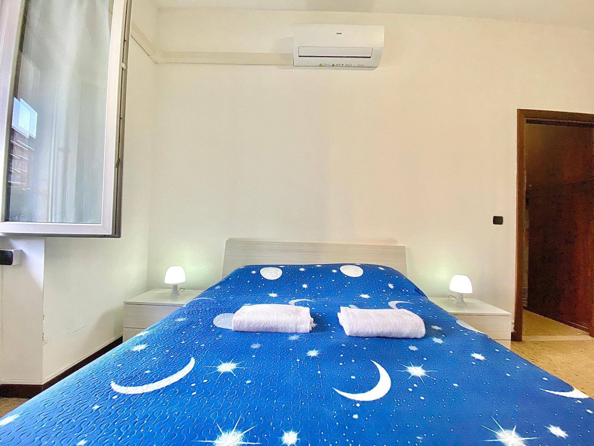 Apartament Navigli Style, Tra Metropolitana Famagosta, Comfort E Modernita Mediolan Zewnętrze zdjęcie